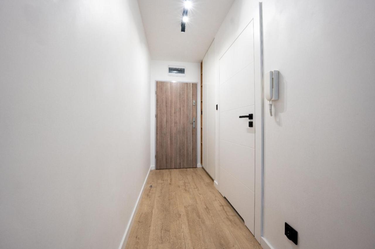 Rodzinne Apartamenty Bardzo Blisko Plazy Rewal Esterno foto