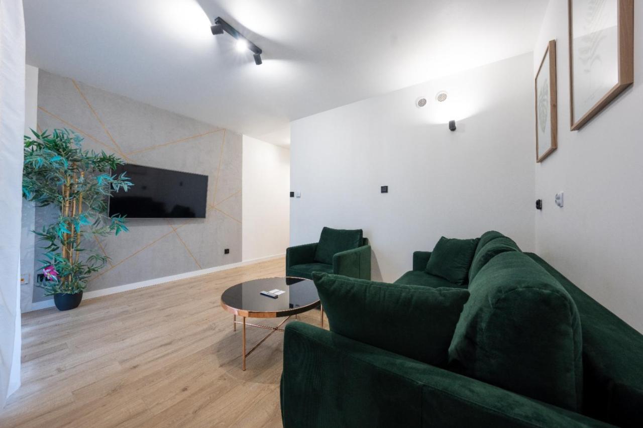 Rodzinne Apartamenty Bardzo Blisko Plazy Rewal Esterno foto